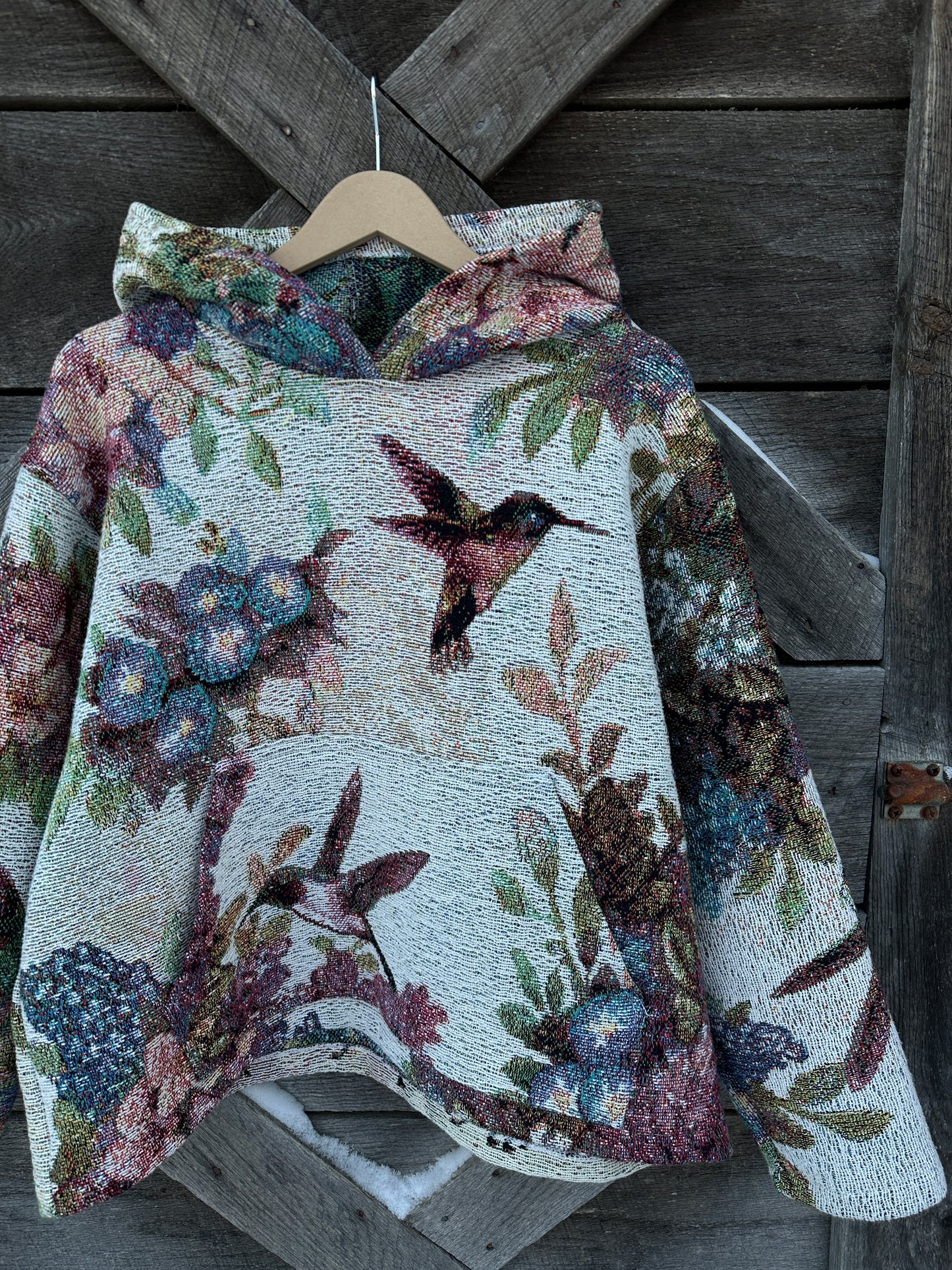 hummingbird hoodie - M