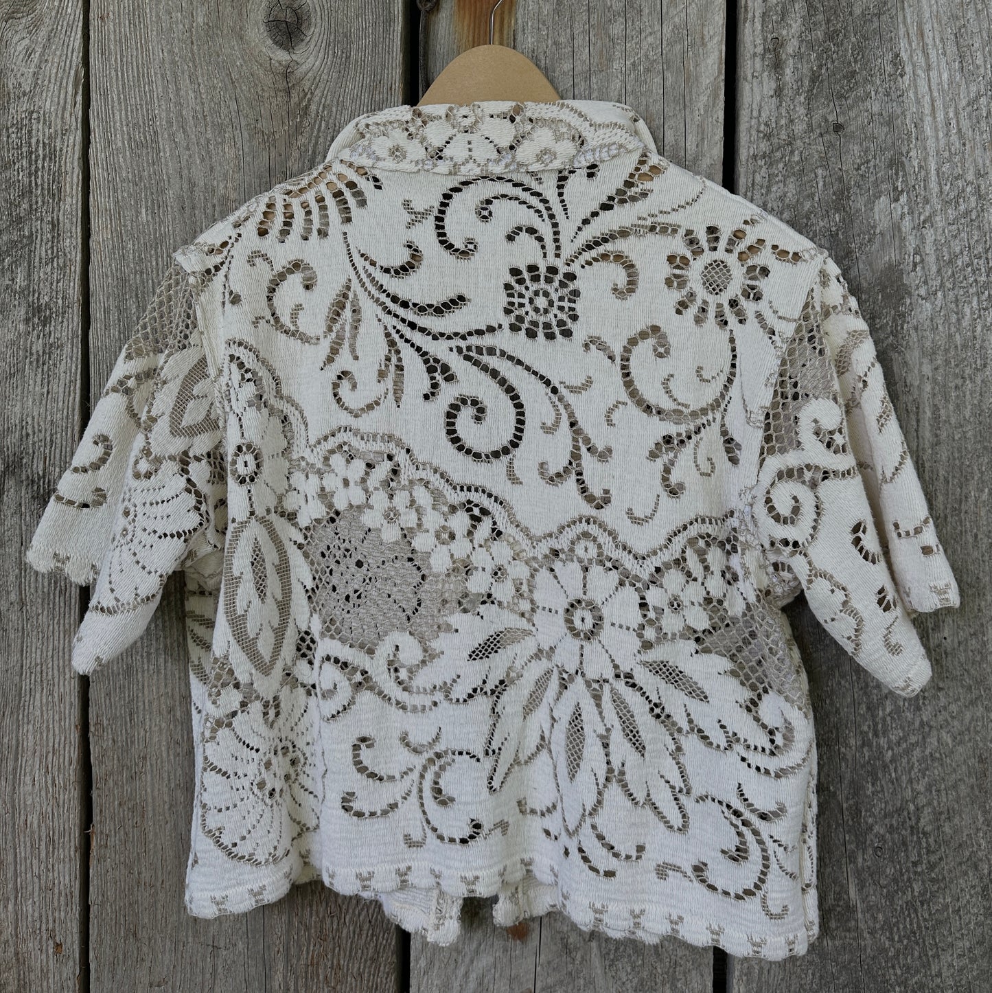 M - Lace Tie Top
