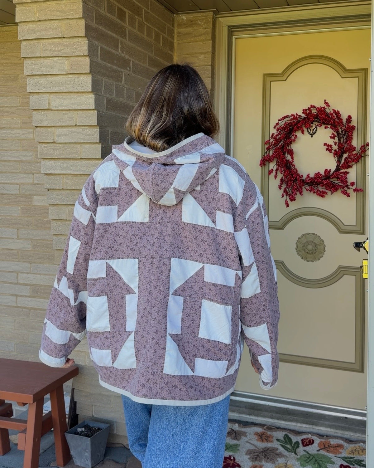 XL- lightweight quilted hoodie