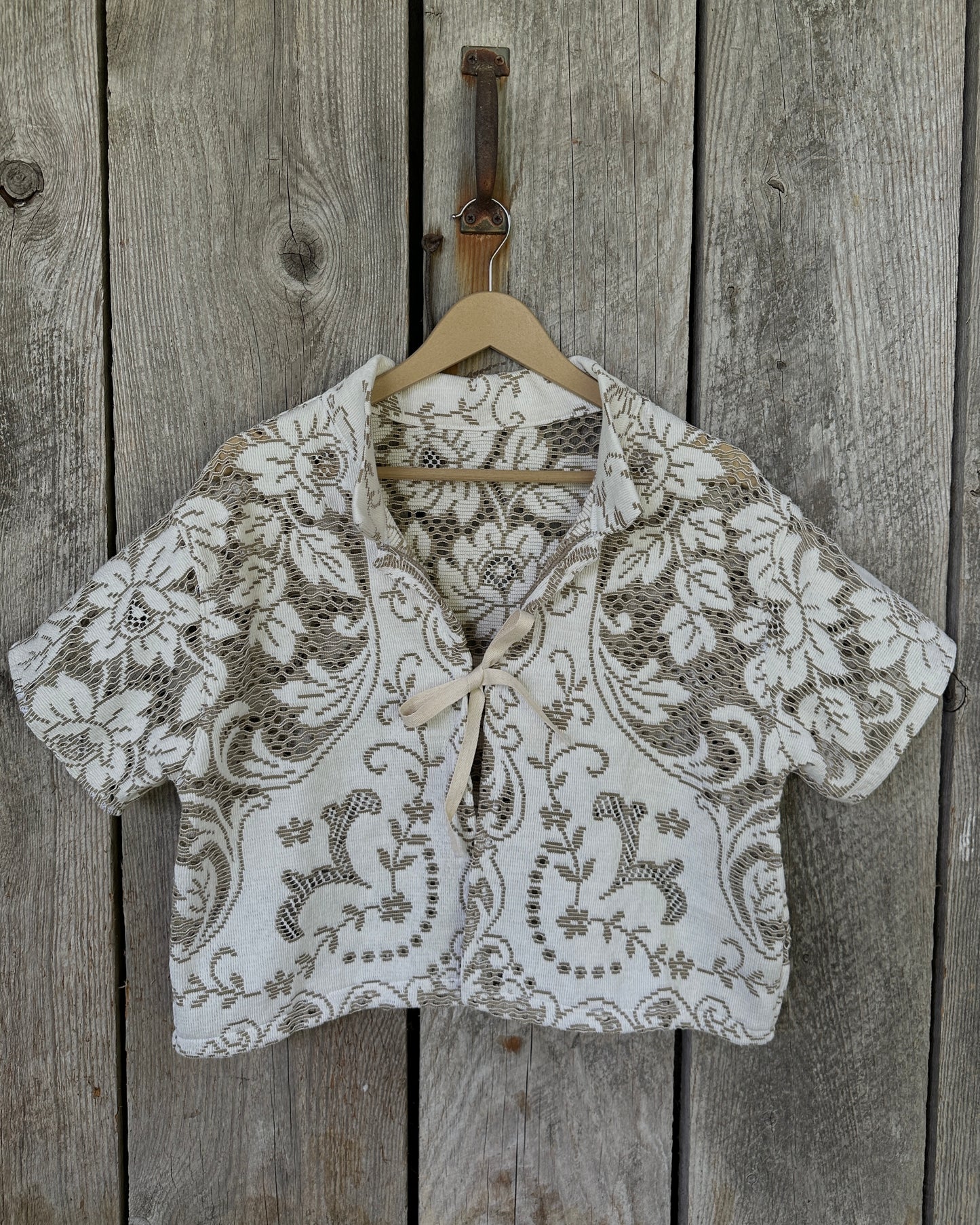 M - Lace Tie Top