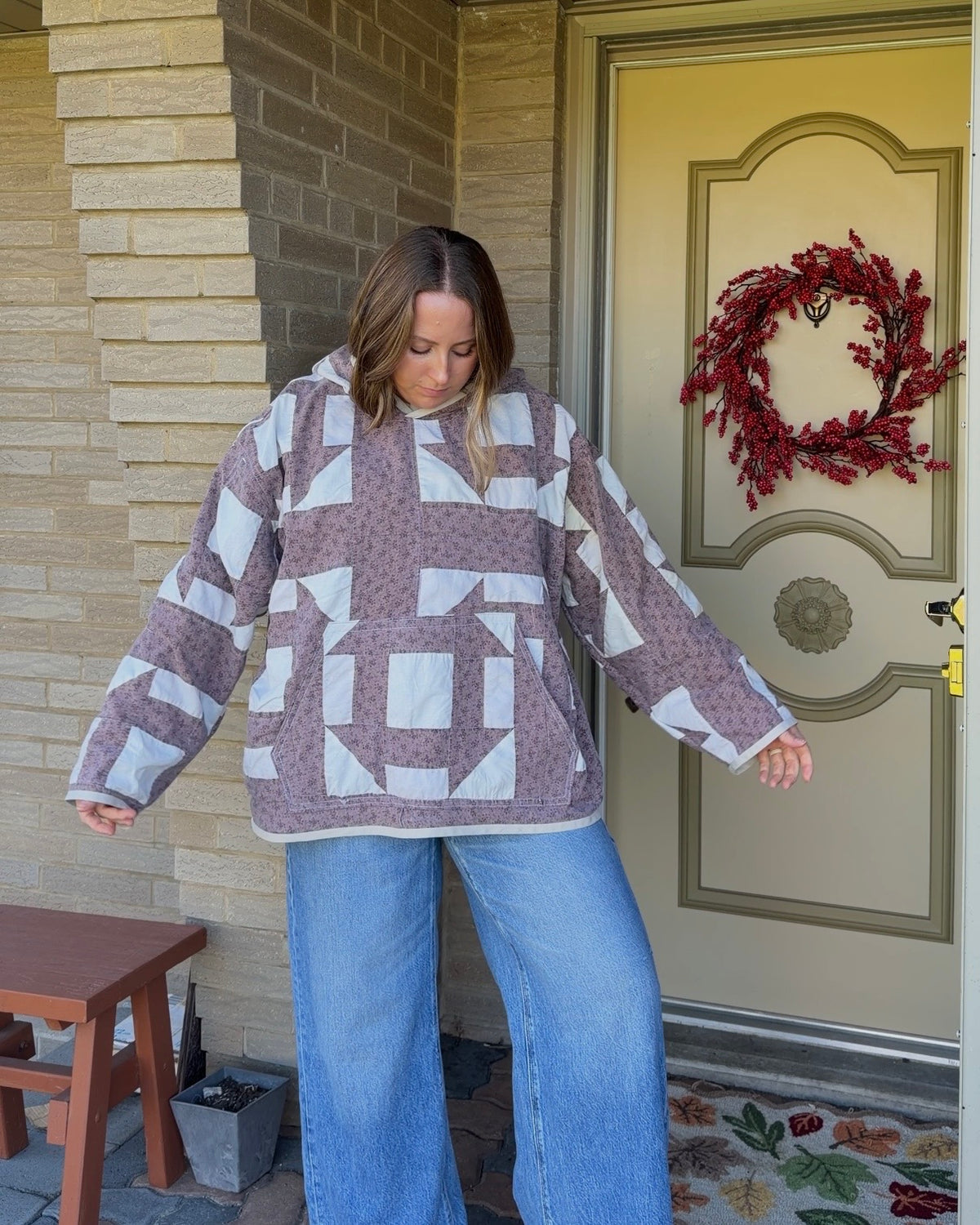 XL- lightweight quilted hoodie