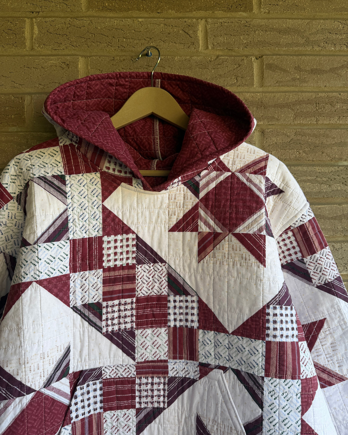 L - star quilted hoodie