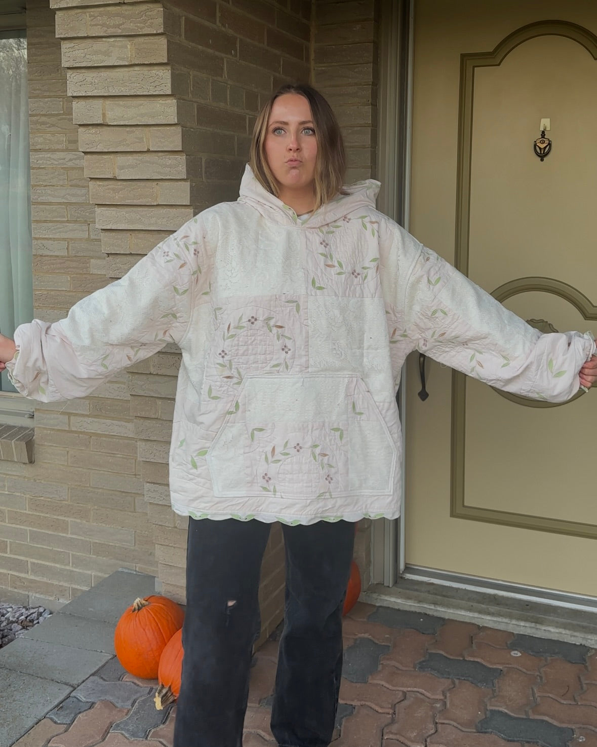 Lace Quilted Hoodie - XXL