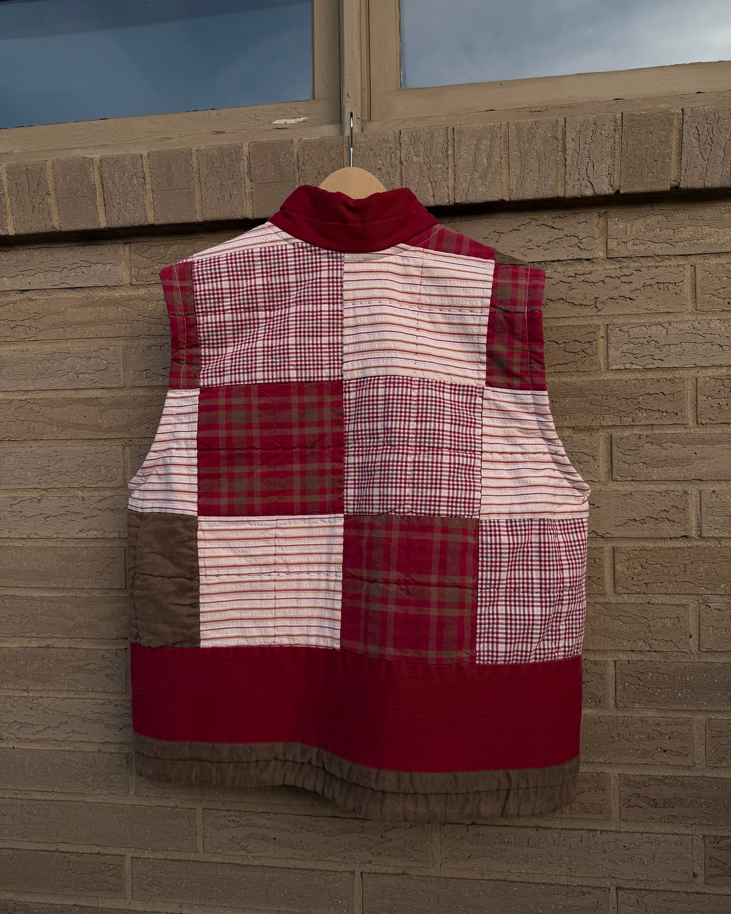 M/L - red plaid vest