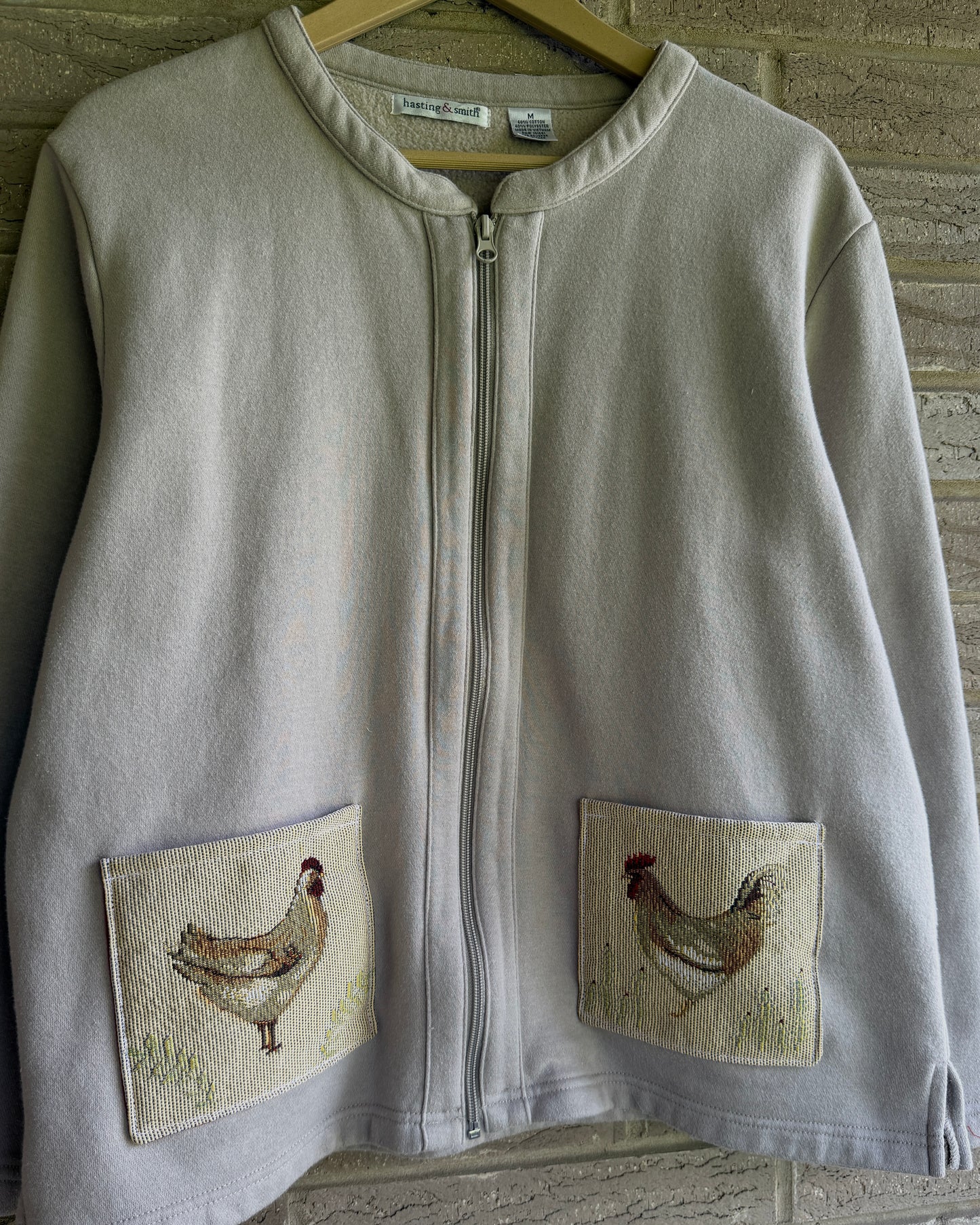 chicken pockets zip up - M