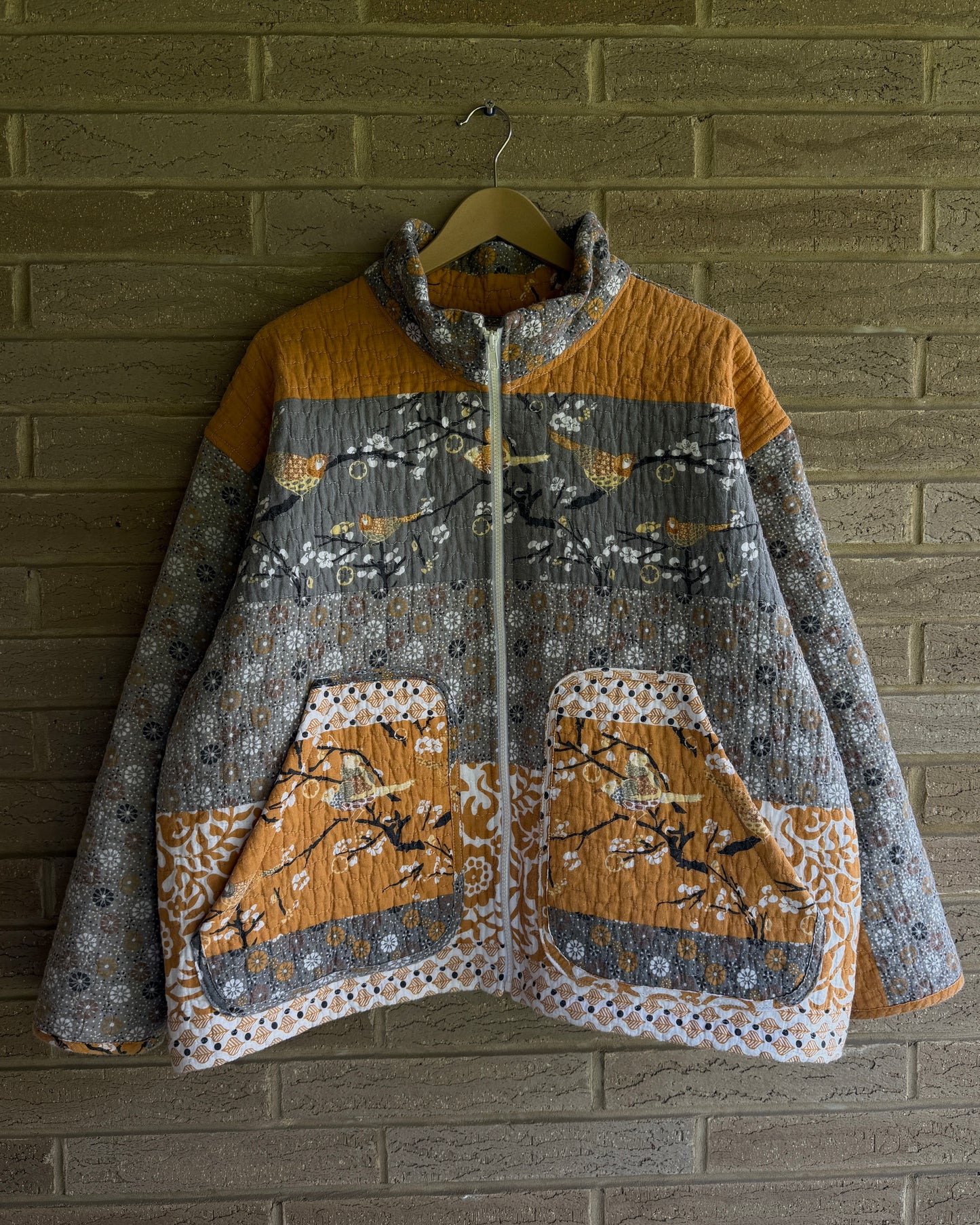 birds quilted jacket - L