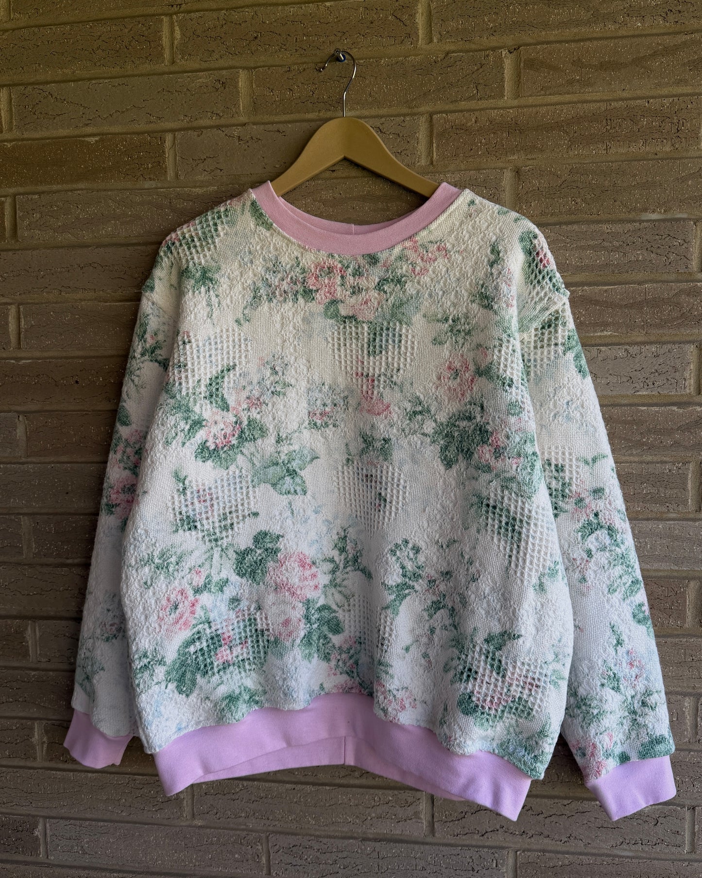 M - Floral Woven Crewneck