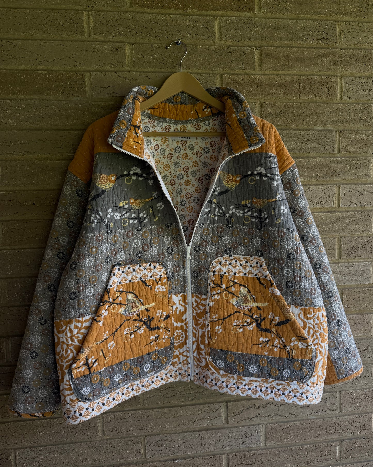 birds quilted jacket - L