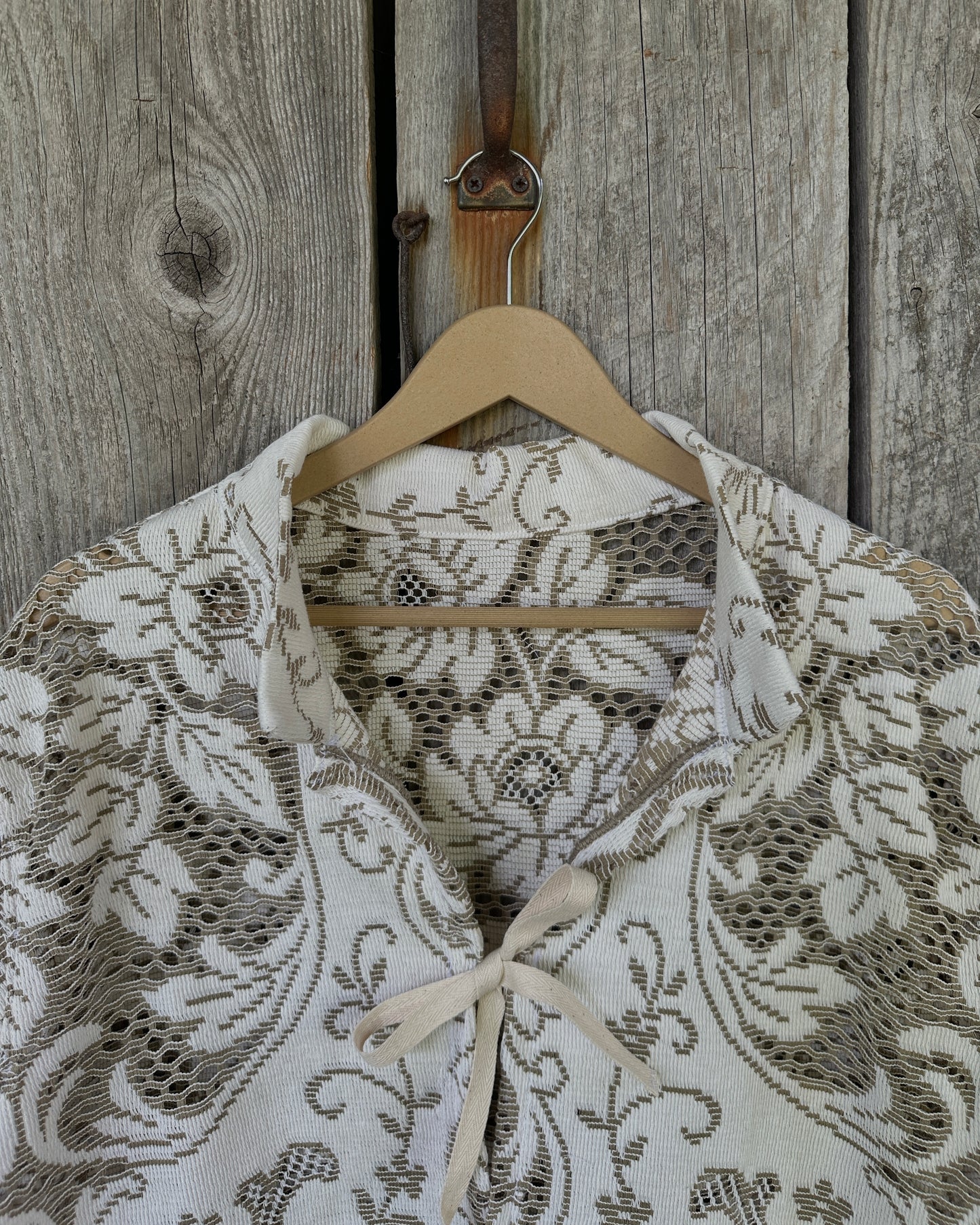 M - Lace Tie Top